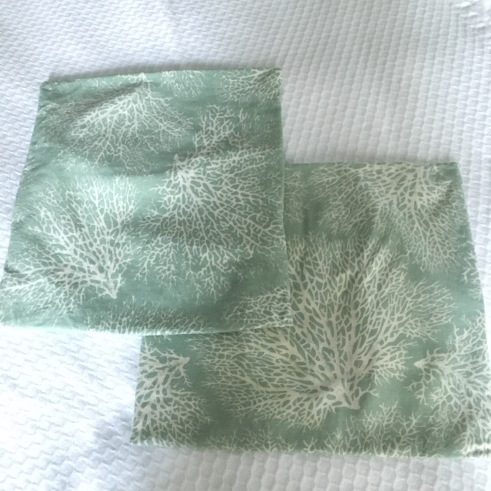 Green Decorative Throw Pillow Covers 17 x 16